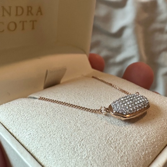 Kendra Scott Elisa Pendant Necklace in Pave Diamond and 14k Rose Gold.39 ct - Picture 5 of 16
